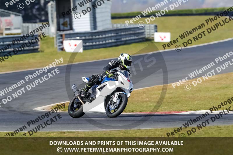 enduro digital images;event digital images;eventdigitalimages;no limits trackdays;peter wileman photography;racing digital images;snetterton;snetterton no limits trackday;snetterton photographs;snetterton trackday photographs;trackday digital images;trackday photos